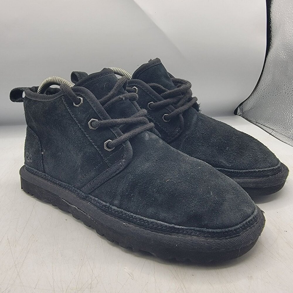 UGG Neumel Womens 6 Black Suede Lace Up Ankle Chukka Boots 1094269